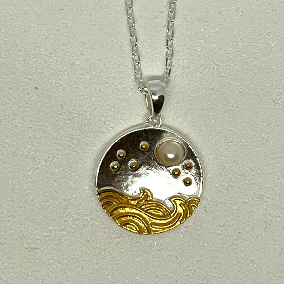 STERLING SILVER & 18K GOLD WAVE PENDANT WITH PEARL - Picture 2 of 4